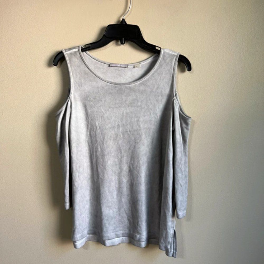 Tart small cold shoulder top